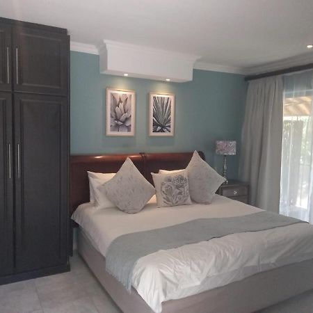 Fairways Hotel Ballito Bagian luar foto